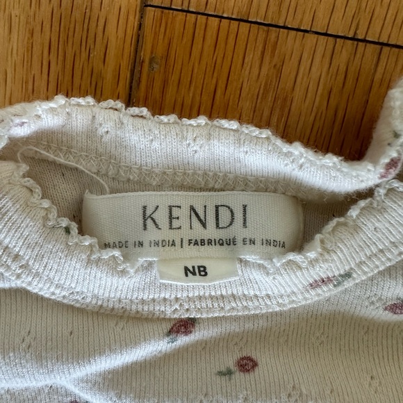 Colored Organics Kendi brand onesie, NB size, like new. - Picture 3 of 3